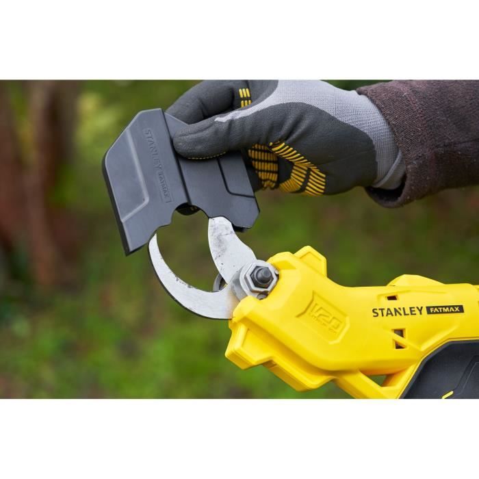 Sécateur électrique sans fil + batterie 4Ah + chargeur - Stanley Fatmax - SFMCPP32M1-QW - 18V - coupe 32mm