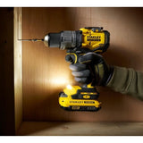 Perceuse visseuse a percussion sans fil + 2 batteries 2Ah + chargeur - 18V - Stanley Fatmax - Brushless - SFMCD725D2K-QW