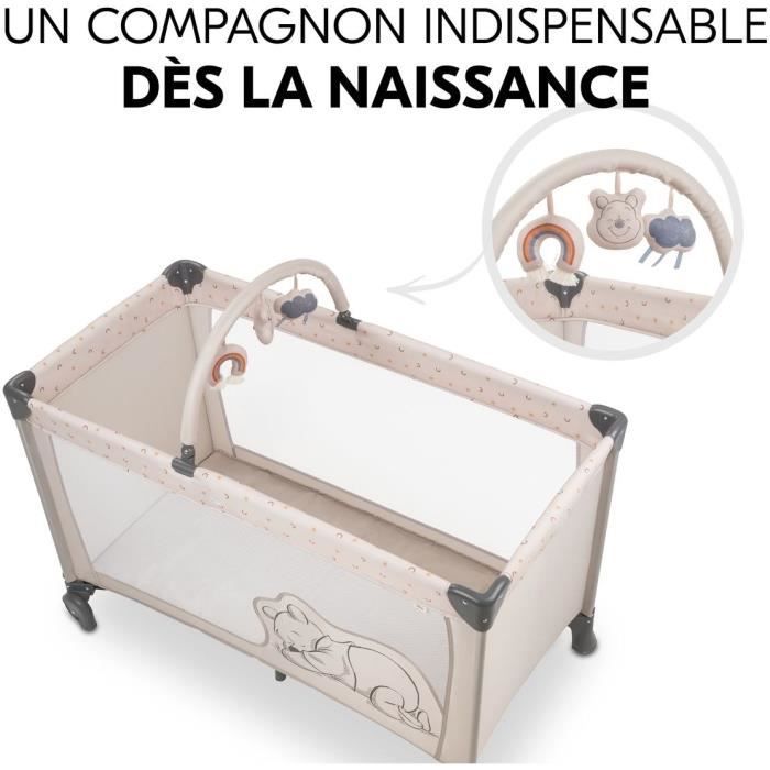 Lit de voyage - HAUCK - DREAM N PLAY GO - 60 x 120 cm - Arche peluches - Pliable - Roulettes - Winnie l'ourson arc-en-ciel beige