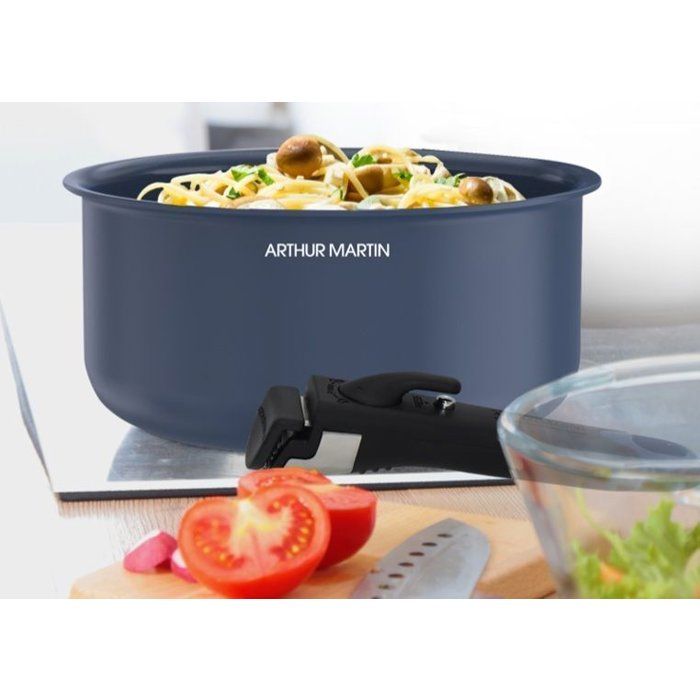 Batterie de cuisine - Tous feux dont induction - ARTHUR MARTIN - AM8896 - Aluminium revetement céramique - 5 pieces - Bleu