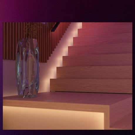 Ruban LED - Philips Hue - Flux - 3 m - Chromasync - Éclairage coloré et blanc naturel intense - 1200 lumens