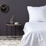 Parure de lit - 1 housse de couette 220 x 240 cm + 2 taies d'oreiller 60 x 60 cm - Satiné 100% coton - Blanc