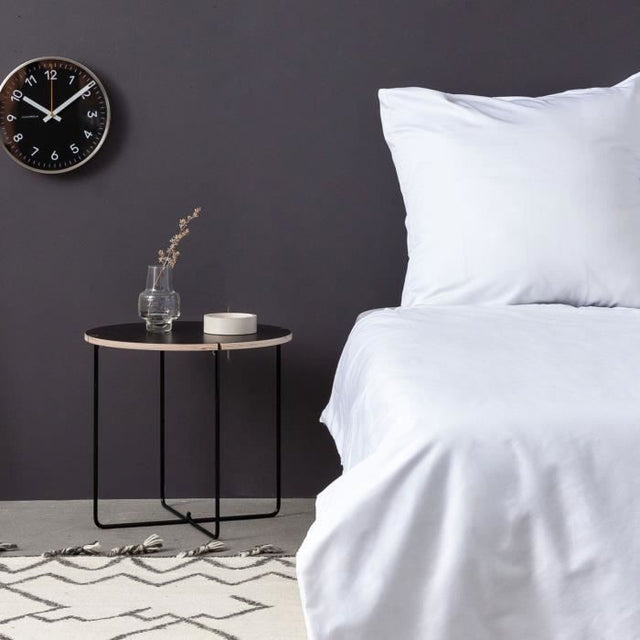 Parure de lit - 1 housse de couette 220 x 240 cm + 2 taies d'oreiller 60 x 60 cm - Satiné 100% coton - Blanc