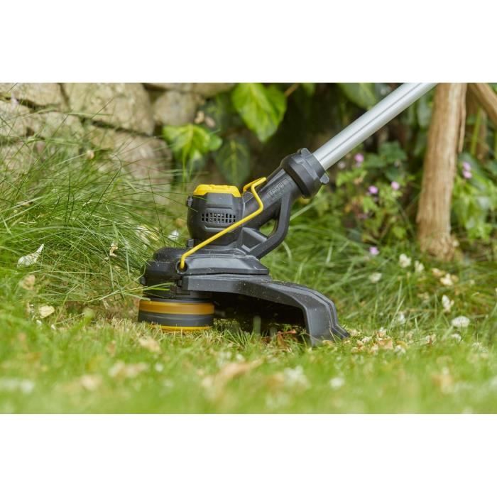 Coupe-bordure électrique sans fil + batterie 4Ah + chargeur - Stanley Fatmax - SFMCST933M1-QW - 18V - 33 cm