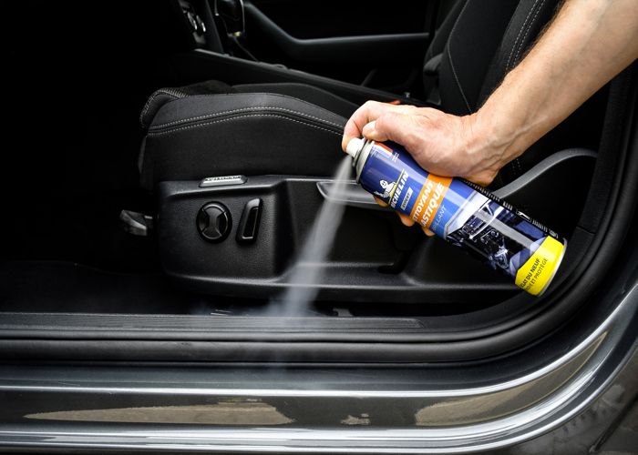 Nettoyant lustrant tableau de bord Brillant 400ml - MICHELIN - Gamme EXPERT - plastiques intérieurs brillants et satinés