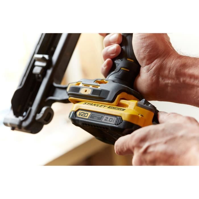 Cloueur de finition sans fil - 18V - STANLEY FATMAX - SFMCN616D2K-QW - Clous 25 a 64 mm + 2 batteries 2Ah + chargeur