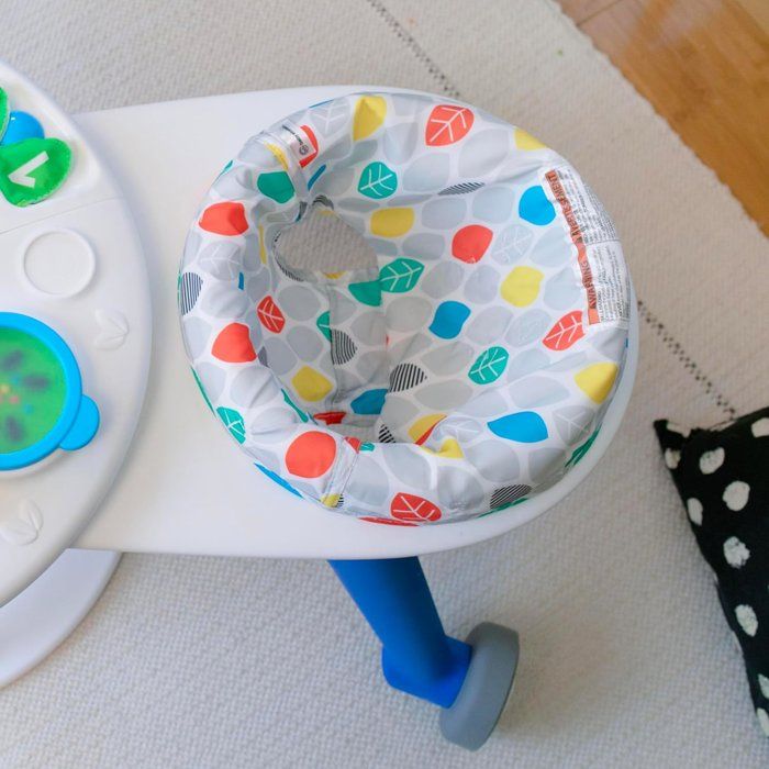 BABY EINSTEIN Table d'activités pour bébé trotteur évolutif 4-en-1 Pivotant a 360° sécurisé, cadeau bébé, piano, musique