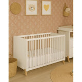 Lit bébé - 120 x 60 cm - Babyprice Joy Naturel - Blanc - Sur pieds en bois naturel