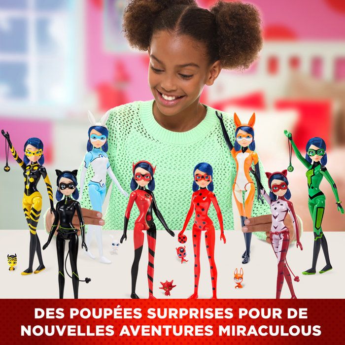 Miraculous Ladybug - Poupée Marinette Color Change 26 cm - BANDAI