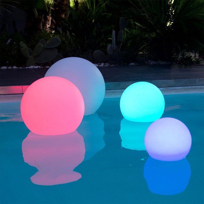 Boule lumineuse flottante - LUMISKY - BOBBY C40 - LED multicolore dimmable - Tťlťcommande - Recharge induction - ō40 cm