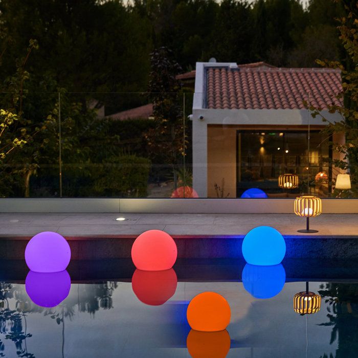 Boule lumineuse flottante - LUMISKY - BOBBY C40 - LED multicolore dimmable - Tťlťcommande - Recharge induction - ō40 cm