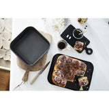 Moule carrÈ a charnieres 22x22x7 cm SUCRE & GOURMANDISES