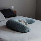 BÉABA - Big Flopsy™ - Coussin de grossesse et d'allaitement - Fleur de coton - 180 cm - Vert Sauge