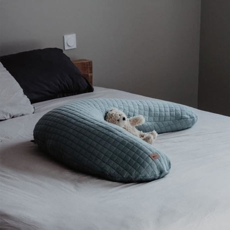 BÉABA - Big Flopsy™ - Coussin de grossesse et d'allaitement - Fleur de coton - 180 cm - Vert Sauge