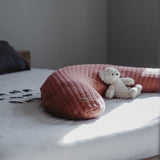 BEABA, Coussin de grossesse et d'allaitement Big Flopsyô, Fleur de coton, Brique, 170 cm