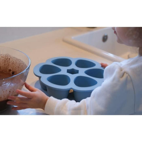 BEABA Multiportions en silicone de qualité premium, résistance thermique, couvercle hermétique, Fabriqué en Italie, 6x150 ml bleu