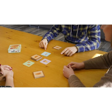 Jeu d'annonce - BLUE ORANGE - PERPLEXE - 55 cartes de base - 24 cartes spéciales - 8 cartes aide de jeu