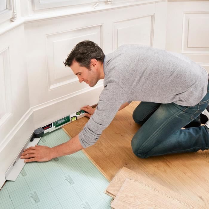 Bosch Mesureur d'angle UniversalAngle (mesure et transfert précis d'angles jusqu'a 220°, avec fonction de calcul intégrée)
