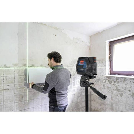 Bosch Professional laser combiné GCL 12V-50-22 CG (jusqu'a 50m, Dual Power, support RM20, 4 piles 1,5V, housse,  Trépied BT 150)