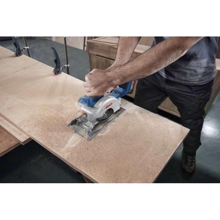 Scie circulaire sans fil BOSCH PROFESSIONAL - GKS 18V-51 - 18V - 140 mm - Avec 1 lame de scie