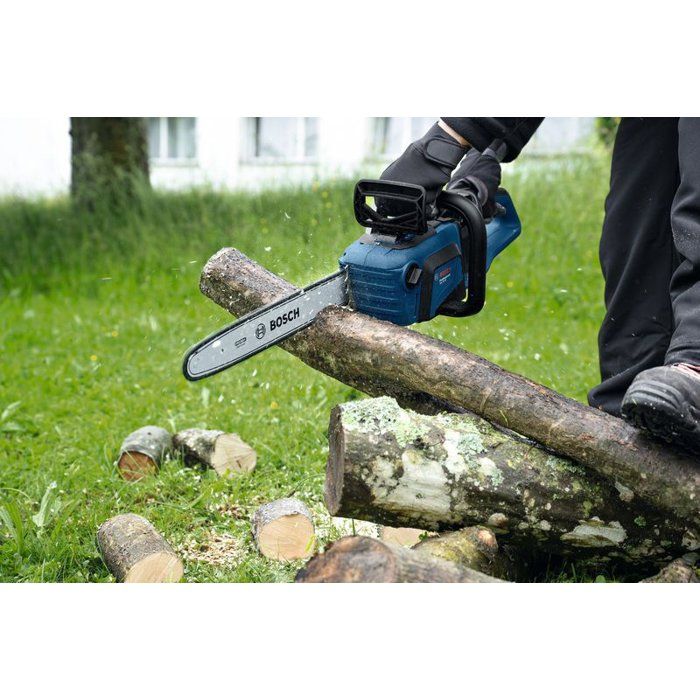 Tronçonneuse sans fil BOSCH PROFESSIONAL - GKE 18V-40 - 18V - Avec 1 batterie Expert 5.5Ah + chargeur