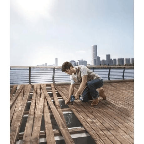 Perceuse-visseuse Bosch Professional GSR 18V-50 + 2 batteries 2,0Ah + chargeur GAL 18V-20 + 43 acc