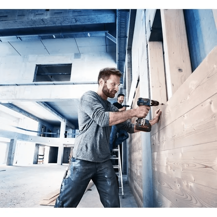 Perceuse-visseuse Bosch Professional GSR 18V-50 + 2 batteries 2,0Ah + chargeur GAL 18V-20 + 43 acc