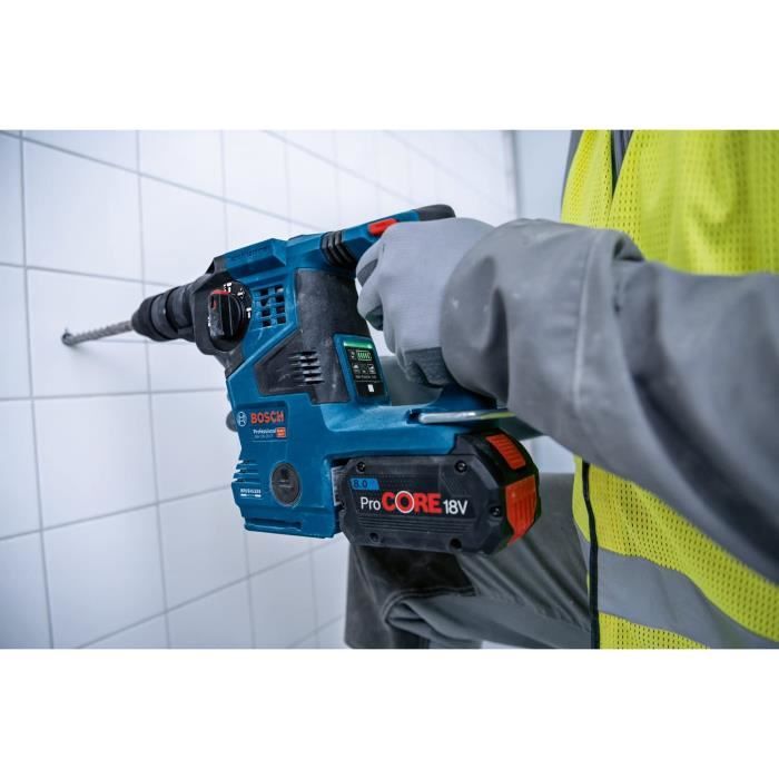 Perforateur Bosch Professional GBH 18V-28CF 3,3J avec dispositif d'aspi GDE 18V-16, 2 batt ProCore 8,0Ah, Chargeur, Llbox 0611921003