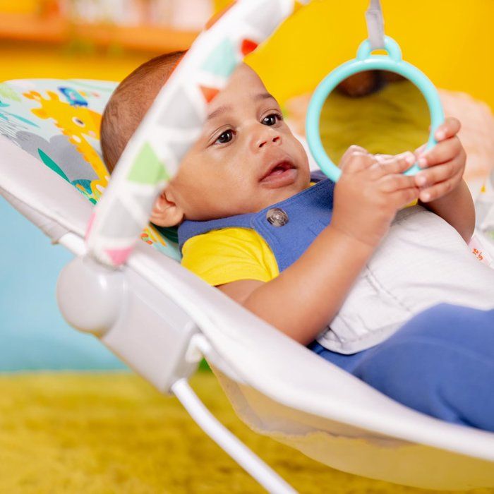 BRIGHT STARS Transat pour bébé - Safari - Arche avec jouets d'éveil amovible dont un miroir bébé, Harnais 3 points