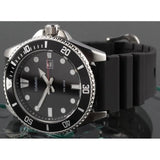 Montre - Casio - Collection Homme - Noir et Acier - Étanchéité 20 bars - Verre minéral - Quartz