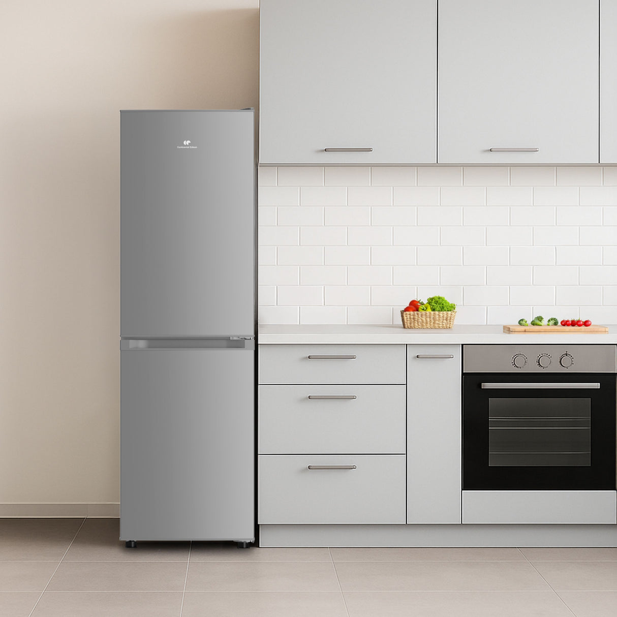 Réfrigérateur congélateur bas - CONTINENTAL EDISON - CEFC193NFS3 - Classe E - 193L - L48 x P57,5 x H154cm - Silver