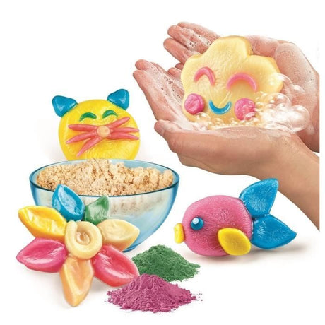Clementoni - Jeu de science - Création de savons moelleux pour enfants - Ingrédients et ustensiles inclus - Des 8 ans