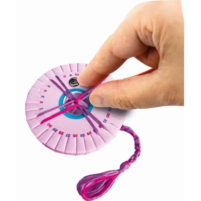 Clementoni Crazy Chic  - Coffret création de bracelets de l'amitié - Perles et fils - Des 7ans