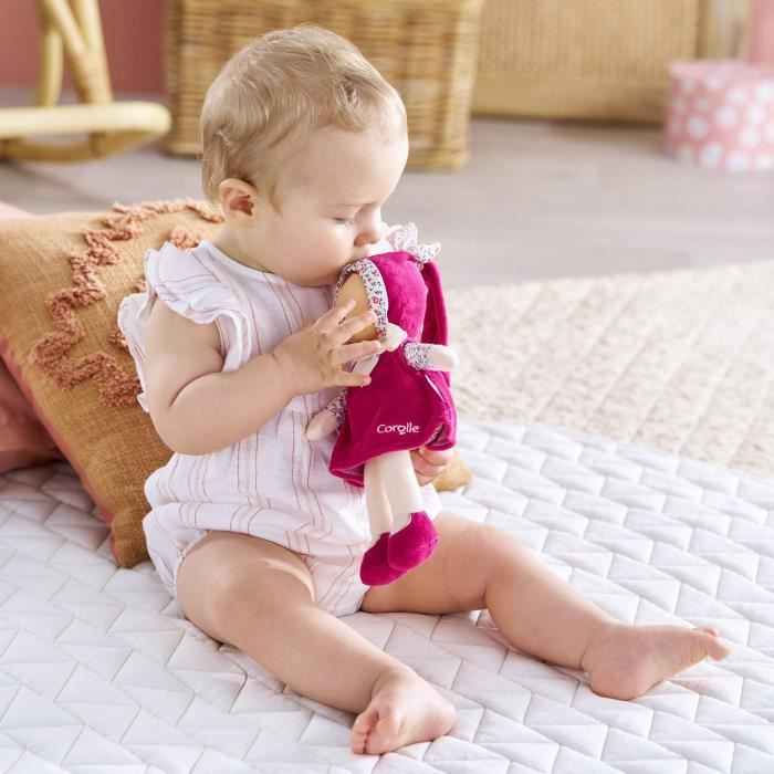 Doudou - COROLLE - Miss Rose Grenadine - 25 cm - senteur vanille - des la naissance