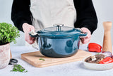 Cocotte avec couvercle - COSY & TRENDY - FONTESTIC - Fonte émaillée- Ø28 cm - 6,15 L - Tous feux dont induction - Bleu