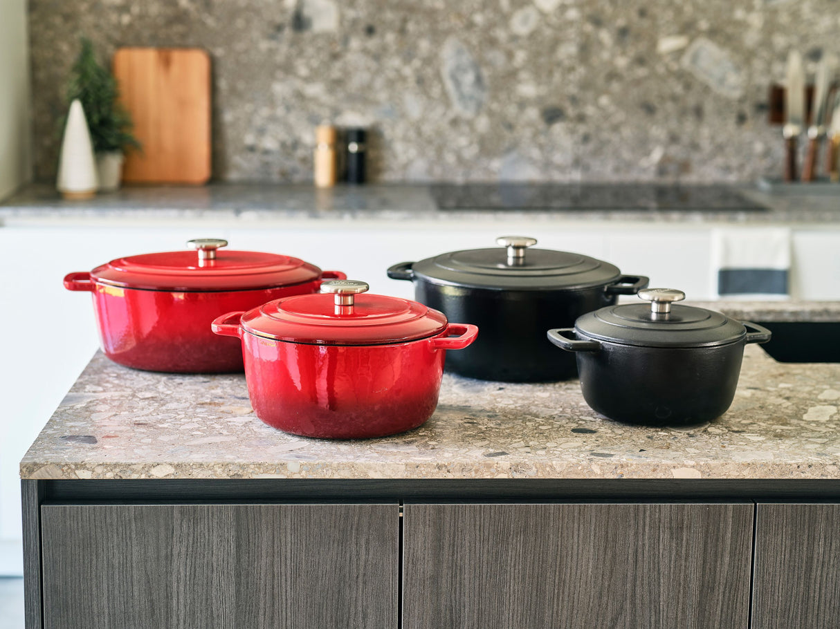 Cocotte avec couvercle - COSY & TRENDY - FONTESTIC - Fonte émaillée- Ø24 cm - 4,6 L - Tous feux dont induction - Rouge