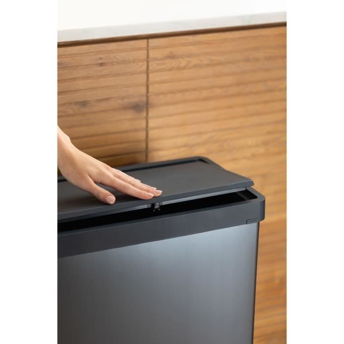 Poubelle sur Pied - VERTO - 54 L - Gris Perle - Curver
