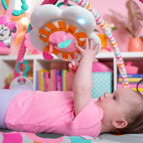 DISNEY BABY  -MINNIE- Tapis de sol éveil bébé évolutif  arche avec jouets sensoriels et musicaux, cadeau bébé