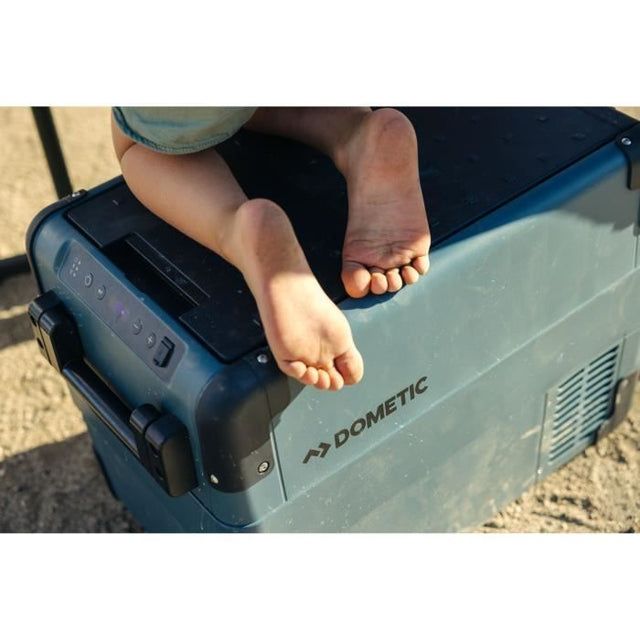 Glaciere électrique portable - DOMETIC - CFX2 37 - A compression - 37 litres - 12 V - 24 V - 230 V - de +20° a -22°C - Bleu