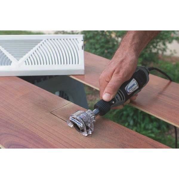 Adaptation Mini scie circulaire DREMEL 670 - Pour découper le bois avec précision