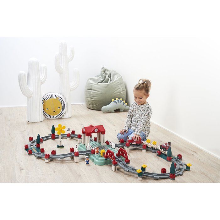 Baril circuit train - ECOIFFIER - 140 pcs - Des 18 mois