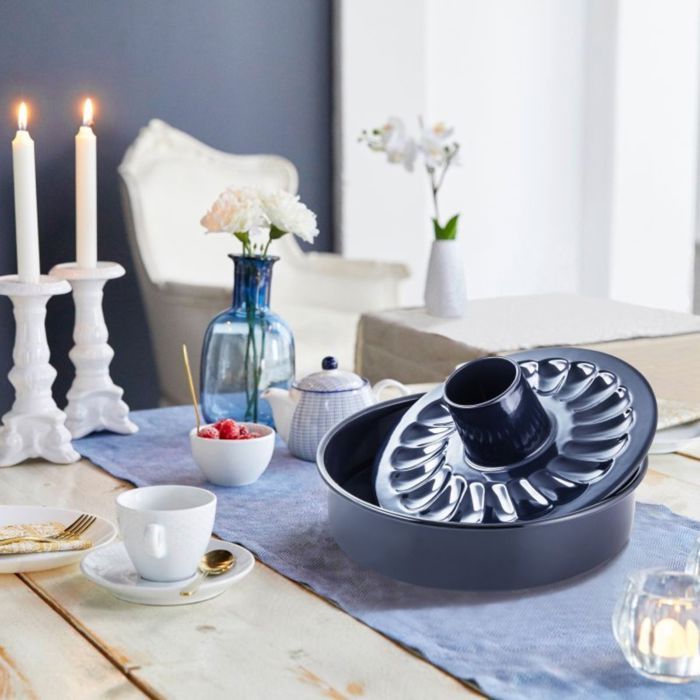 Moule a charniere et moule a savarin fond amovible - DR oeTKER - Back Liebe - 26 et 28 cm