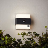 Applique murale extérieure - BRILLIANT - ARCHIE - + détecteur - Métal et plastique - Anthracite - LED intégrée - 7,5 W IP44