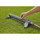 Arroseur oscillant GARDENA AquaZoom L - Surface 350m˛ - Portée 21m - Résistant UV et gel - Garantie 5 ans