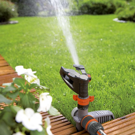GARDENA Arroseur-canon sur pic Comfort – Portée réglable 12.5m max – Superficie max 490m˛ –  Jardin XL – Garantie 5 ans (8141-20)
