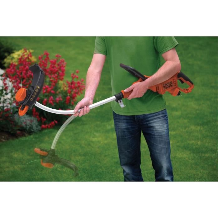 Coupe-bordure électrique BLACK+DECKER - GL7033-QS - 700W - 33 cm - Filaire - tete pivotante - tube télescopique