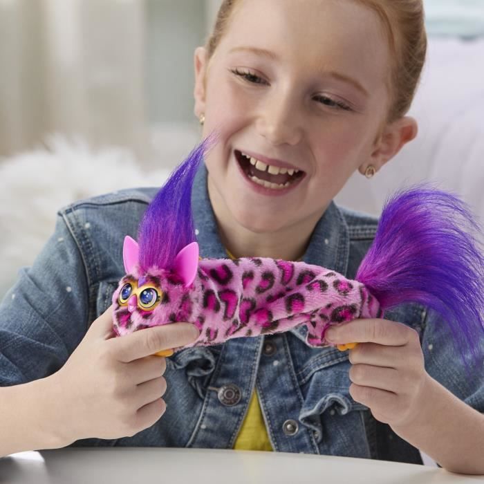 Furby DJ Furblets Kitt-Ee-Luv, Mini peluche électronique, jouet pour enfant, 45 sons et musiques, des 6 ans