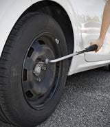 Clé démonte-roue téléscopique douille encliquable réversible 17-19mm - AEG - Longeur repliée : 36cm Longueur déployée : 54,5cm