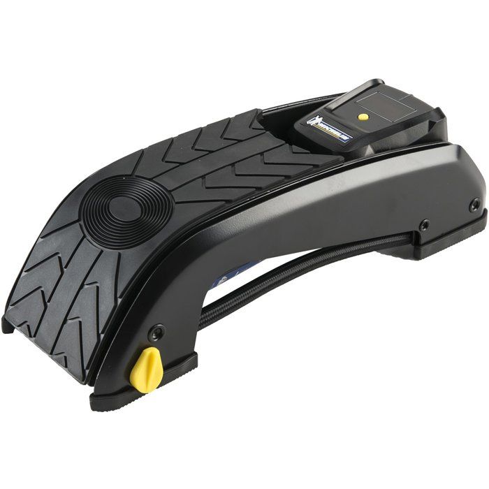 Pompe a pied a manometre digital - MICHELIN - Précision 0.05 bars jusqu'a 7 bars.