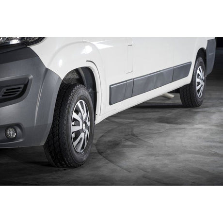 4 enjoliveurs 15 - MICHELIN - spécial utilitaires et camping-car -NVS : pastille réfléchissante pour visibilité de nuit